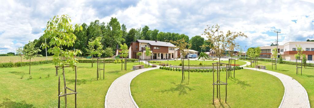 Hotel & Distillery Monogram Gradac  Экстерьер фото