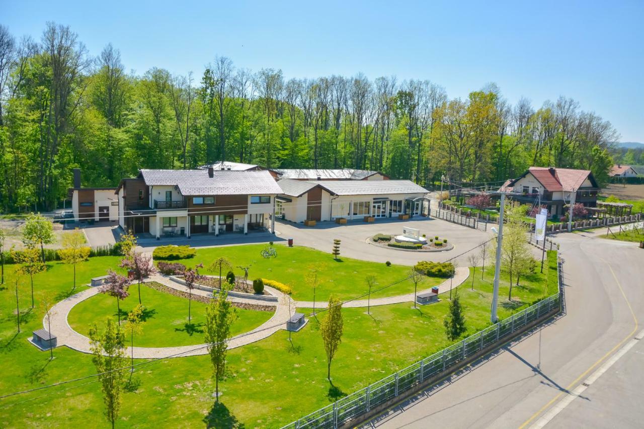 Hotel & Distillery Monogram Gradac  Экстерьер фото