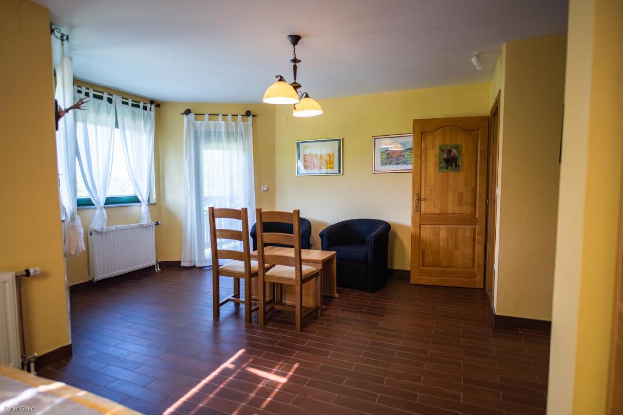 Hotel & Distillery Monogram Gradac  Экстерьер фото