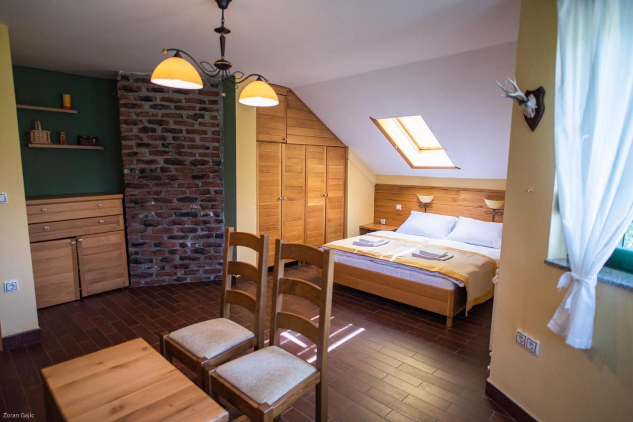 Hotel & Distillery Monogram Gradac  Экстерьер фото