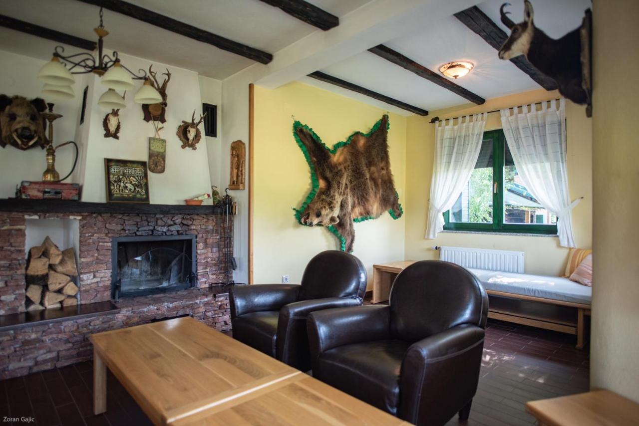 Hotel & Distillery Monogram Gradac  Экстерьер фото
